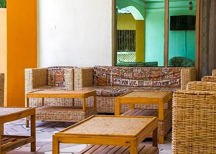 Tropical Suites Hotel